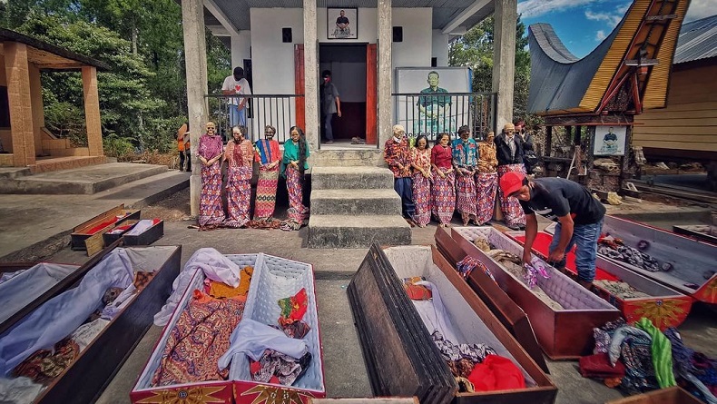 Melestarikan Warisan, Merajut Makna: Menelisik Kabar Terkini Upacara Adat di Nusantara