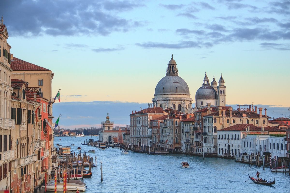 Kemewahan Pernikahan di Kota Venesia Italia