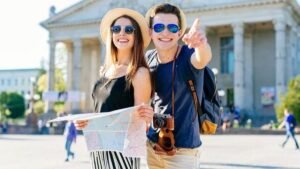 Tujuh Aturan Wajib Turis Asing di Indonesia