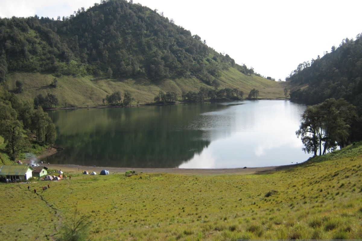 Pendakian Gunung Semeru Kembali Dibuka Terbatas